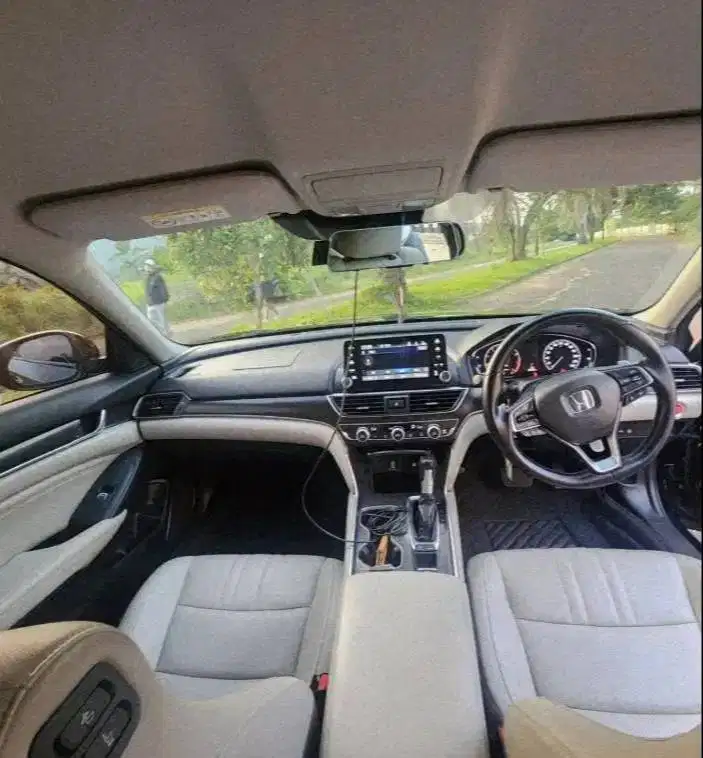 Honda Accord VTI-L HS