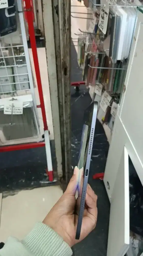 iPad pro m4 256 wifi iBox
