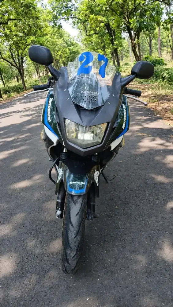 Di Jual Motor Kawasaki Ninja RR 2015 Kips 150cc komplit STNK + BPKB