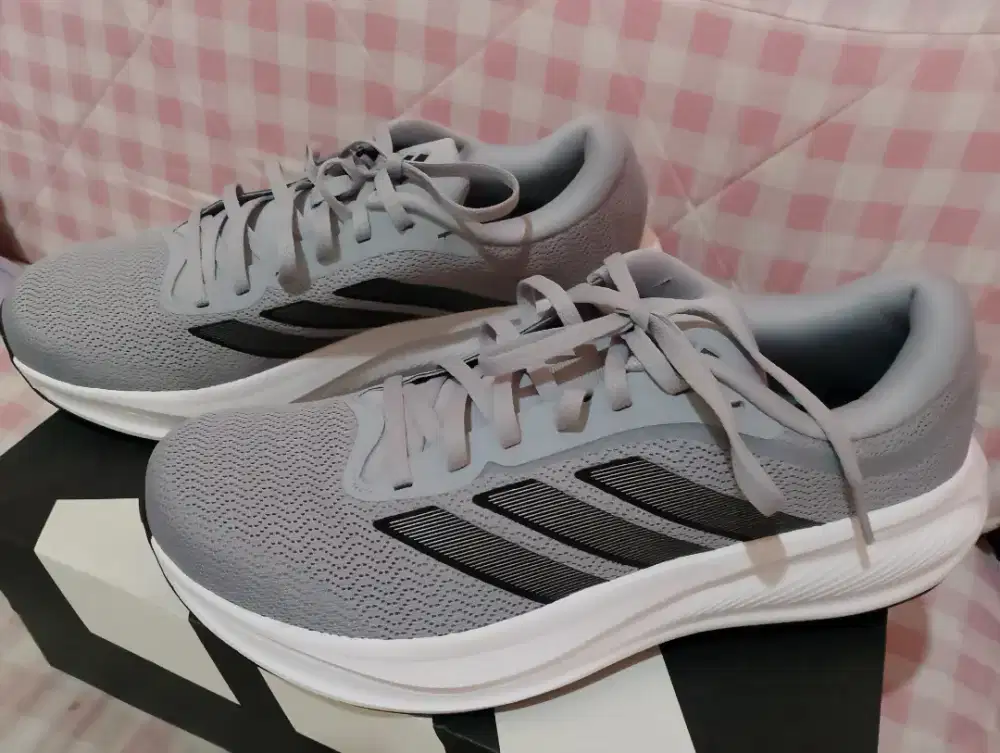 Sepatu adidas ortholite