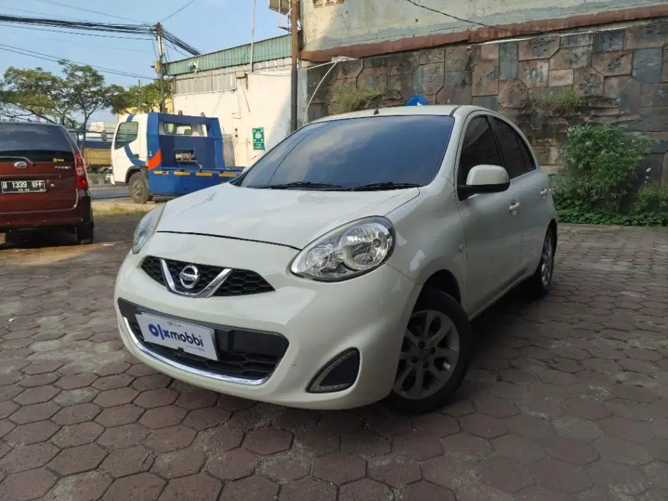 DP MURAH Nissan March 1.2 XS Bensin-AT 2016  C2QQE