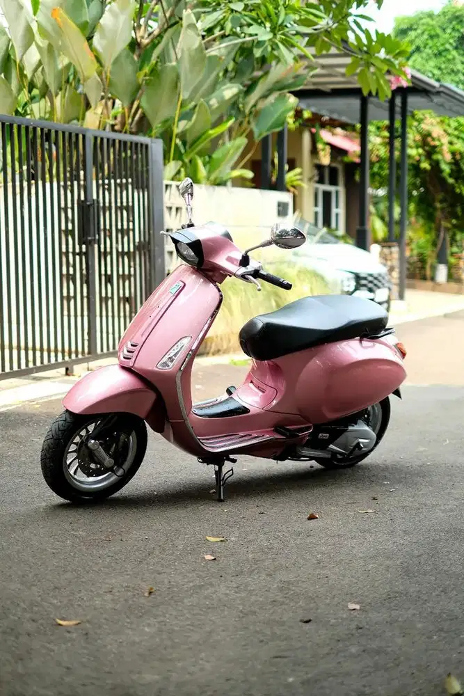 VESPA SPRINT 150cc IGET PINK