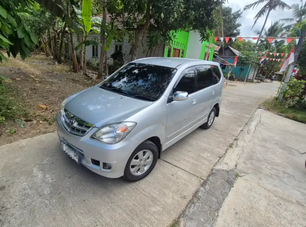 Dijual Avanza G matic 2011