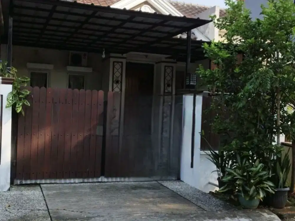 RUMAH 1 LANTAI ROYAL RESIDENCE – RAPI, NYAMAN & TERJAGA DENGAN BAIK 73030 LI