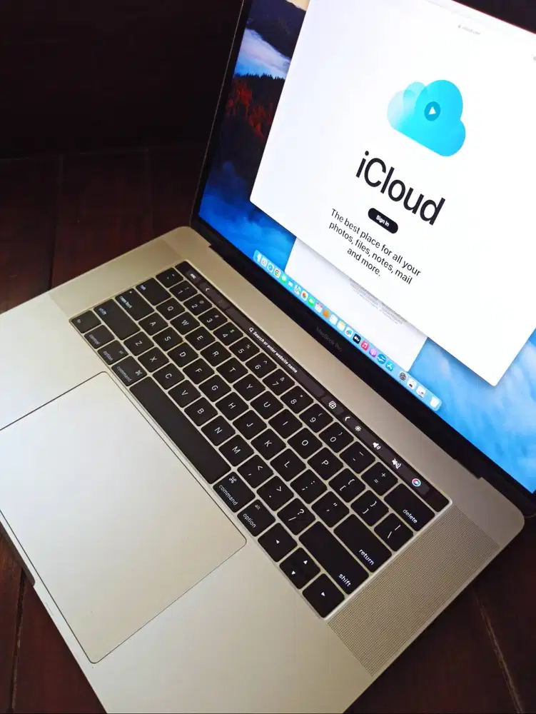 MacBook Pro 2018 Bekasi Nego