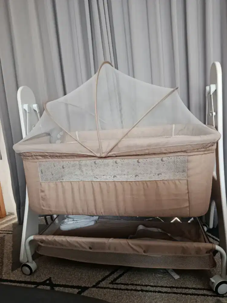 Dijual box bayi babydoes le pariz