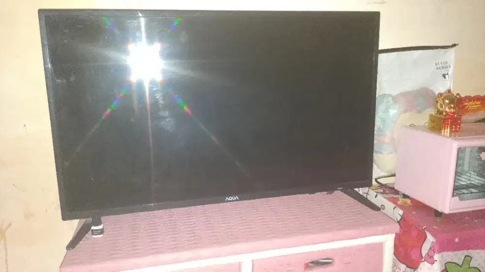 Tv Aqua 32 inci pake stb