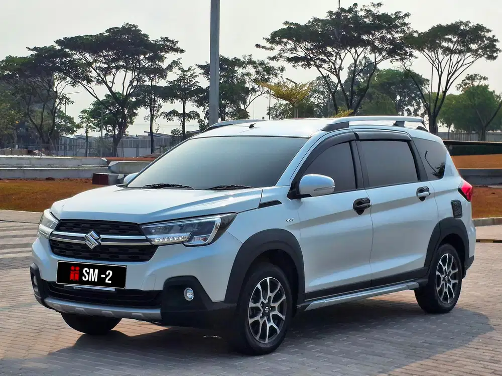 Suzuki XL 7 Zeta 1,5 AT 2022, putih