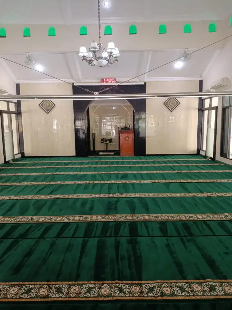 Karpet masjid lokal tebal