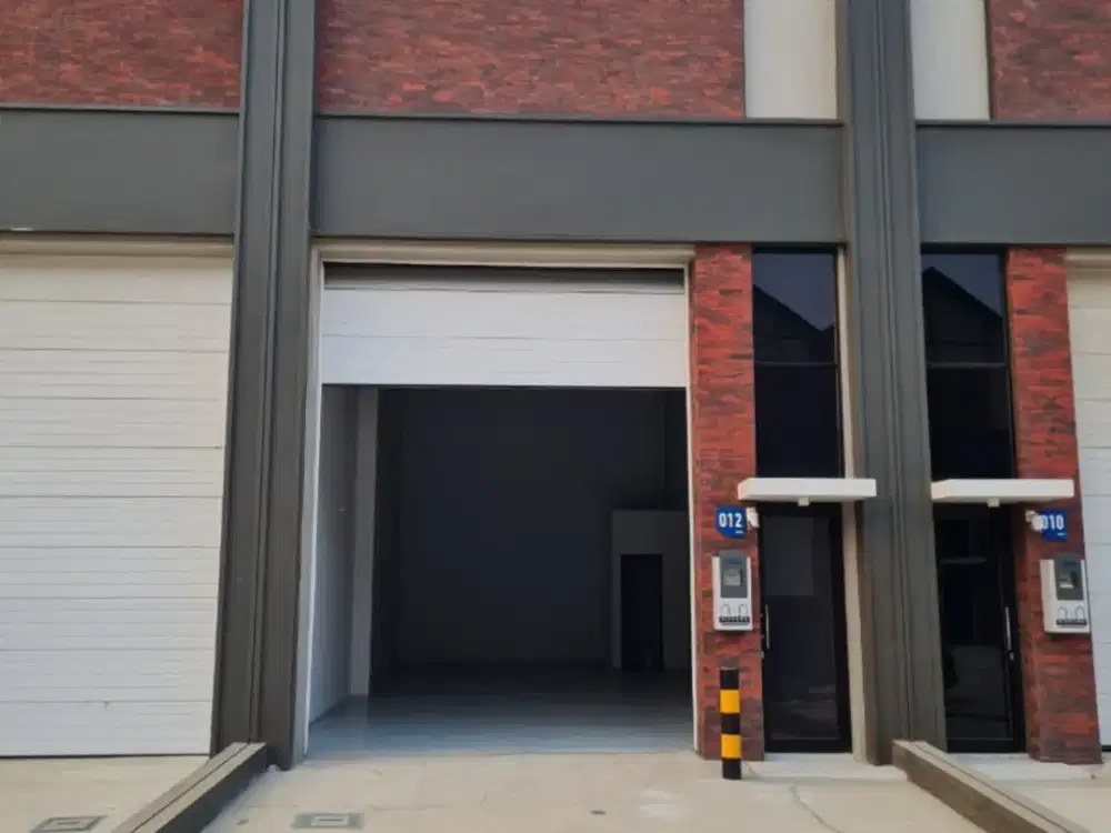 Disewakan Gudang Bizpark Pik 2, Ukuran 6 × 20 M