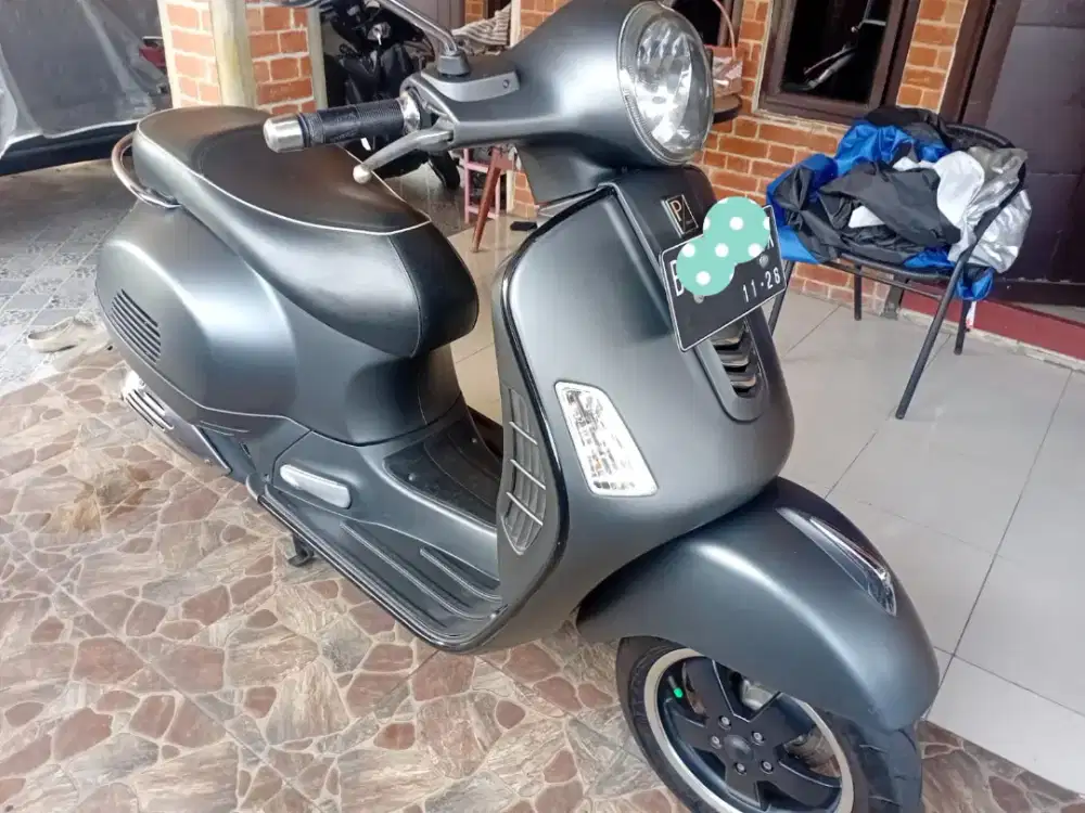 Vespa GTS Abu Abu 2016