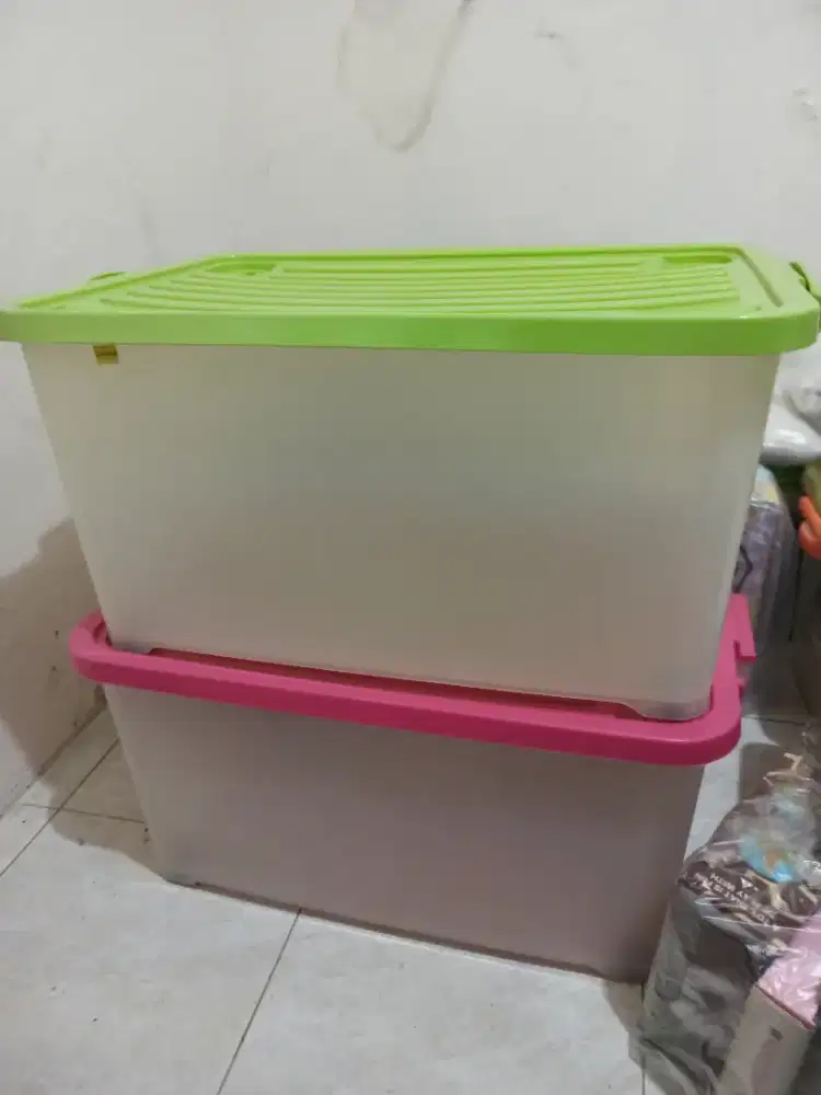 Kontainer jumbo 90ltr seperti baru