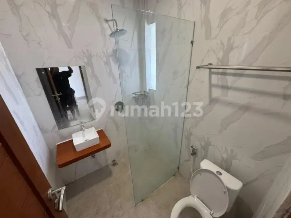 Dijual Vila Mewah Lantai 3 di Pemandangan Indah Cemagi Bali