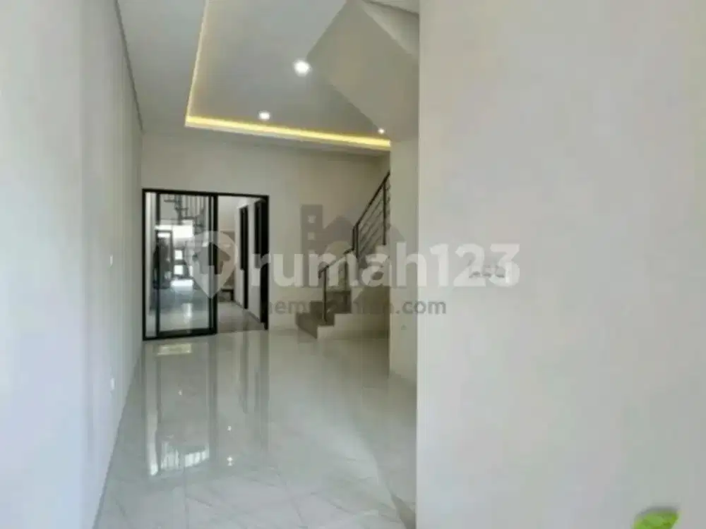 Dijual Cepat Rumah Daerah Tenggilis Mejoyo Selatan Surabaya