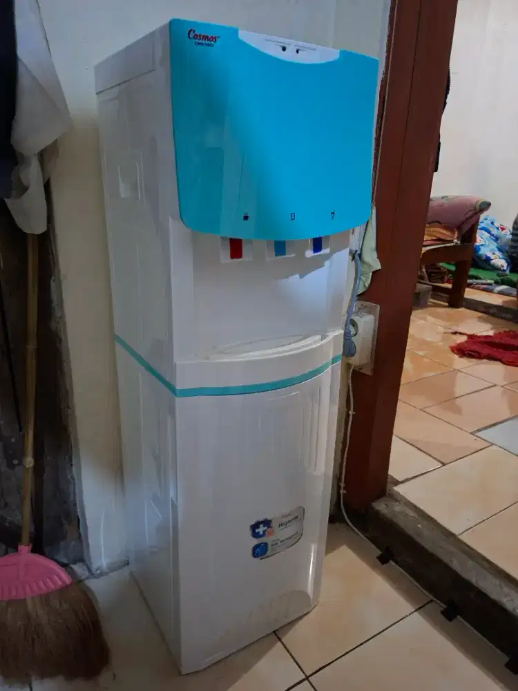 Dispenser Cosmos 3 mode (panas, dingin, segar)
