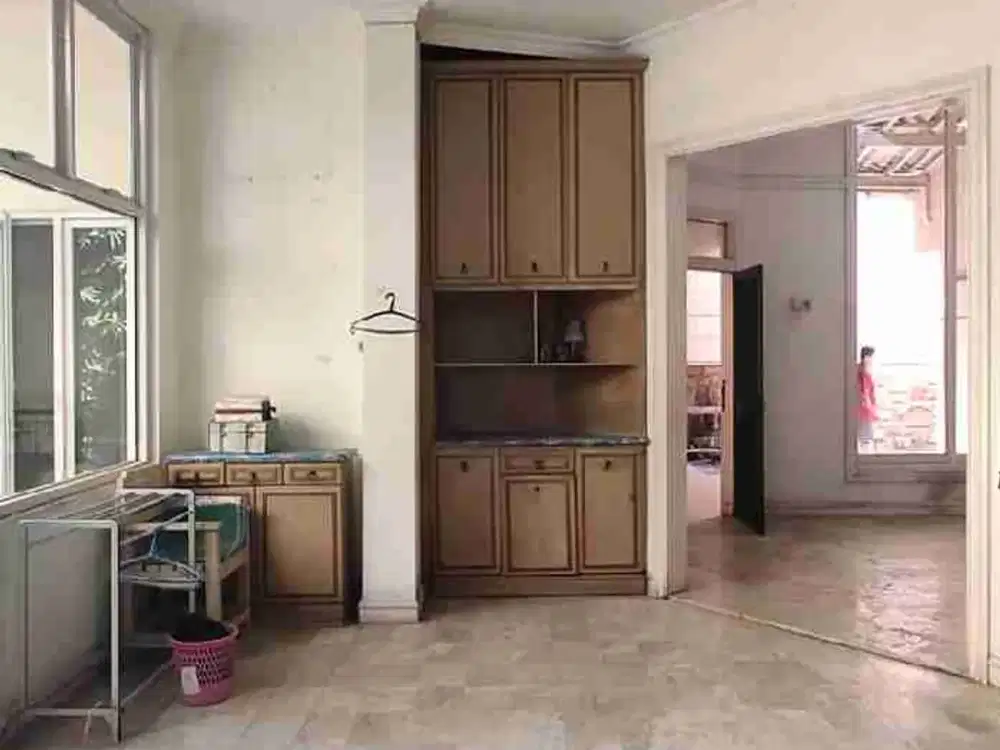 Dijual Murah Rumah di Jalan Juwono Surabaya Pusat