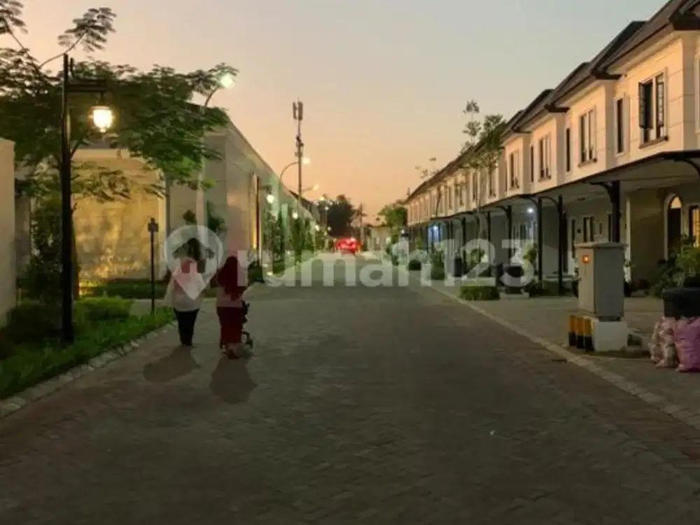 Dijual Rumah Lingkungan Private Cluster Surabaya Barat Cocok untuk Tinggal di Mansion Nine