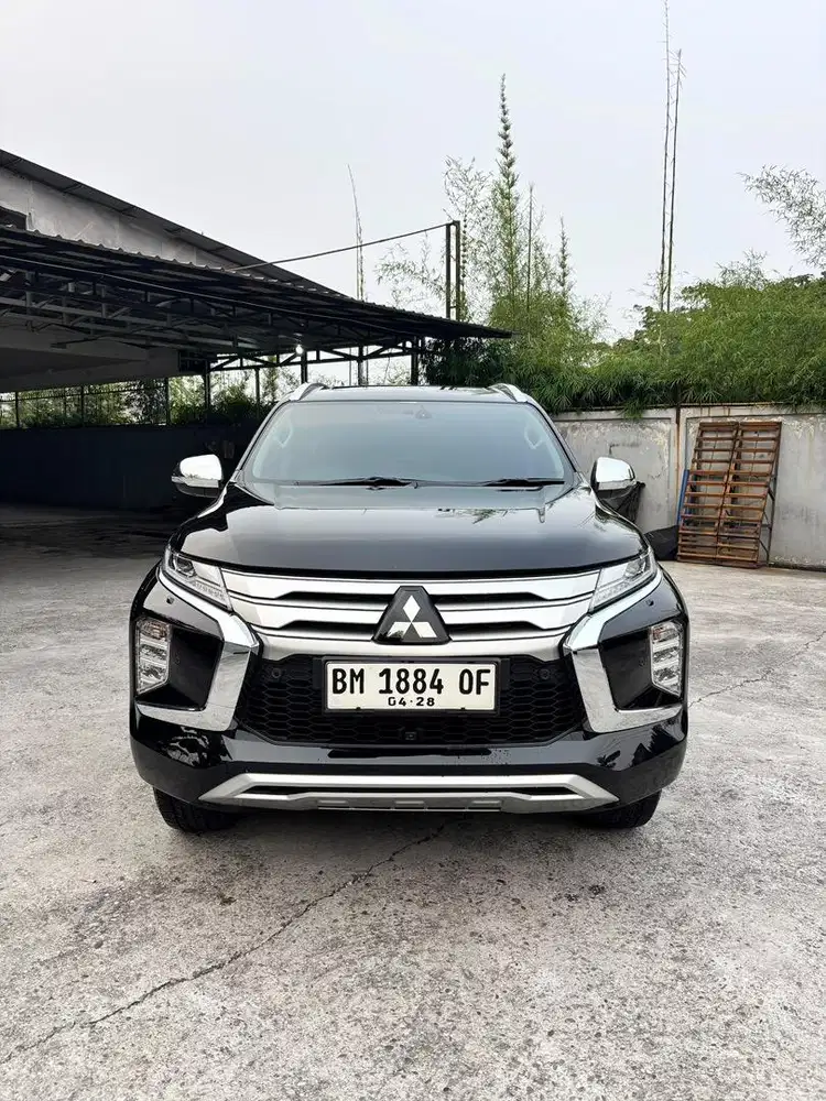 PAJERO DAKAR 4X4 ULTIMED  2023 Km 19 Ribu Antik