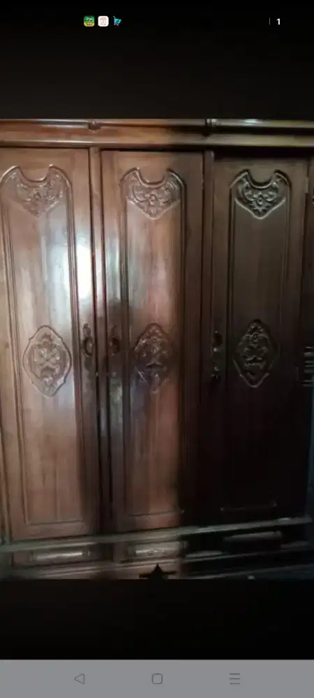 lemari pakaian jati Jepara asli 3 pintu