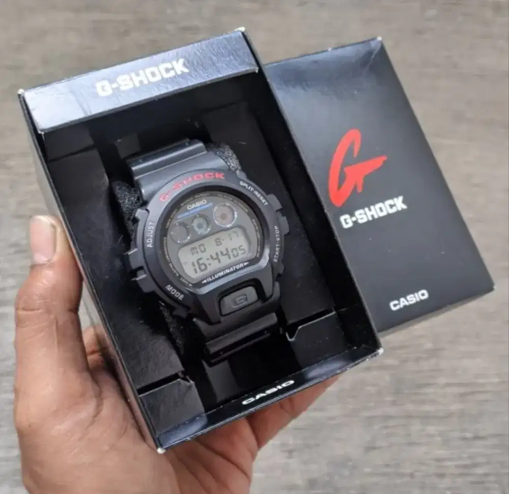 Casio G-Shock DW 6900-1VDR