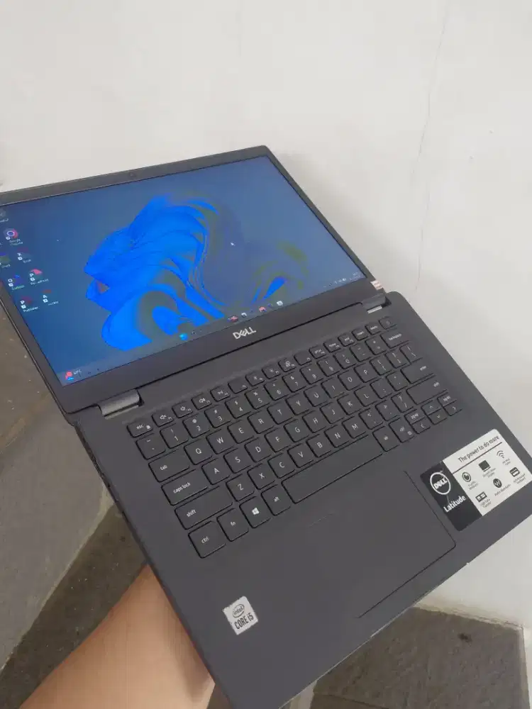 Dell Latitude 3410 i5 Gen10 Ram8 ssd256 Batre Awet