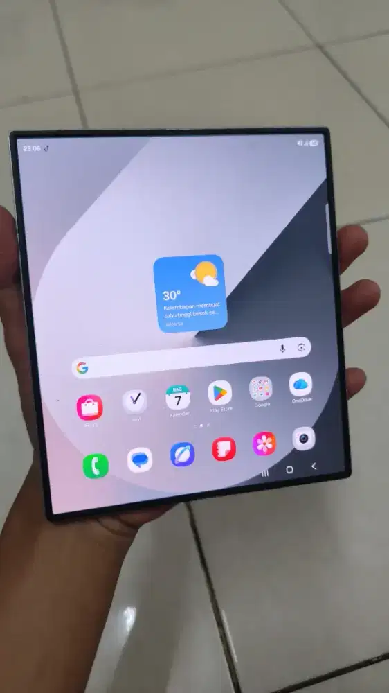 Samsung z fold 6 ram 12/256 batangan (hp aja) mulus resmi sein