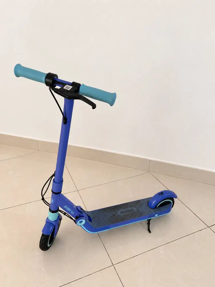 Segway Ninebot Kids Electric Scooter ZING E8 Skuter Listrik Anak - Pre