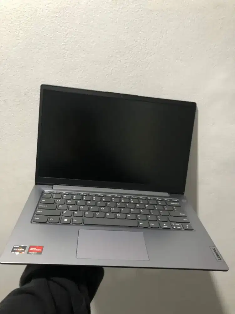 Lenovo V14 G4 AMN Ryzen 3 7320U