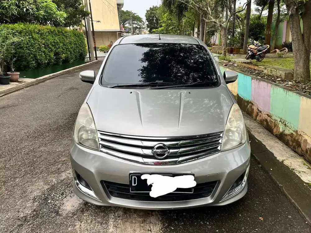 Nissan Grand Livina Highway Star 2011 10th Anniversary Matic