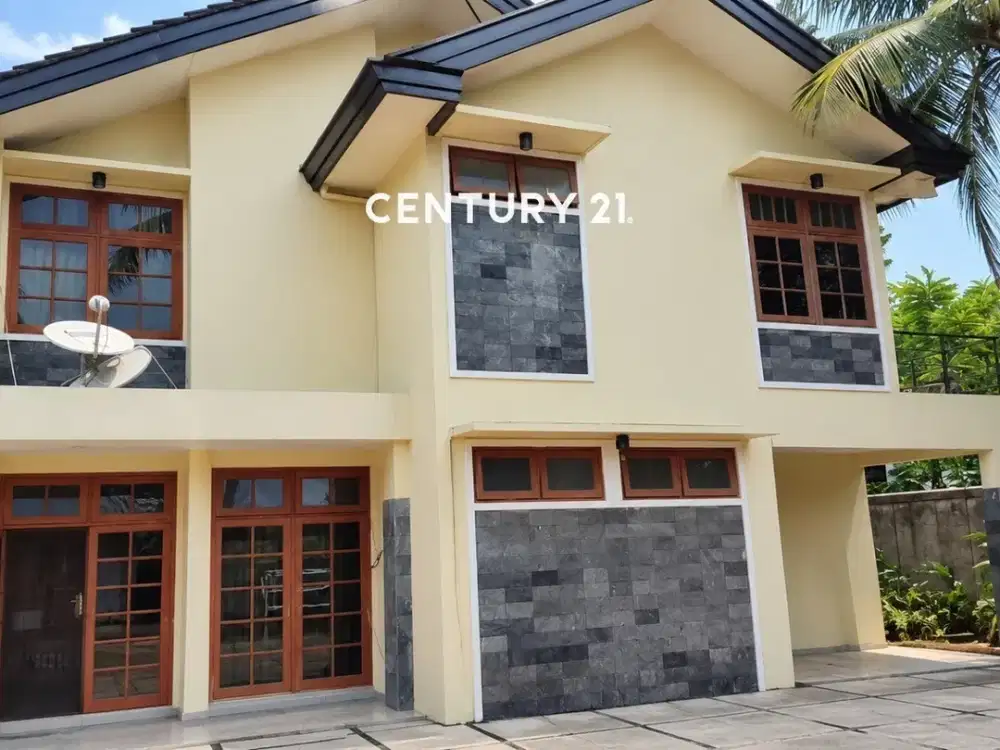 Rumah Luas dengan Lokasi Strategis Di Dekat PIM 1 Dan 5, Gandaria, gandaria selatan.