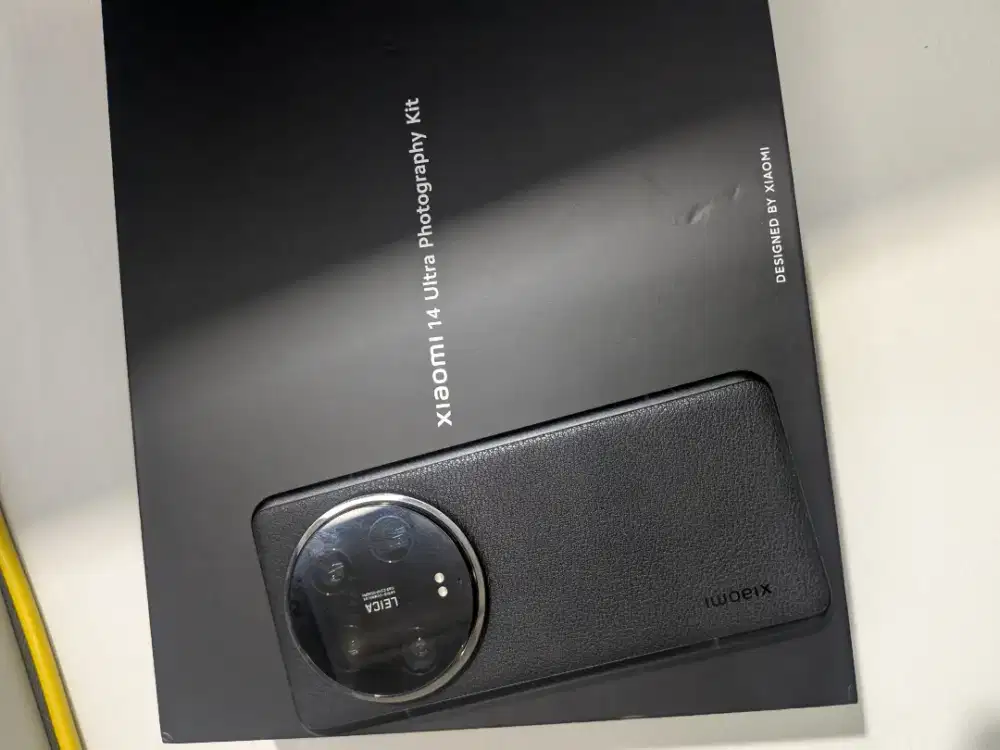 Xiaomi 14 ultra 16/512 with photography kit