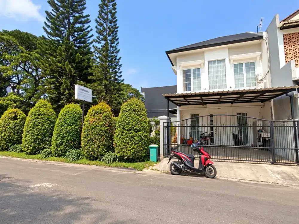 DIJUAL Rumah dengan Tanah dan Halaman Luas di Regensi Melati Mas, Jelupang - Tangerang Selatan