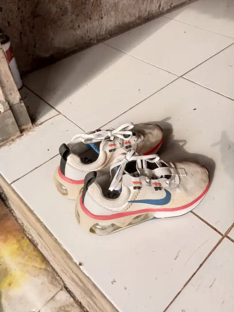 Sepatu sport nike air max