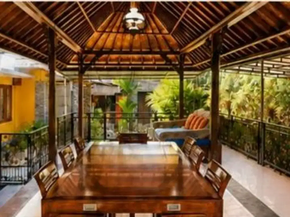 MASSIVE LAND WITH A BEAUTIFUL VILLA RIVER BOUNDARY FOR SALE