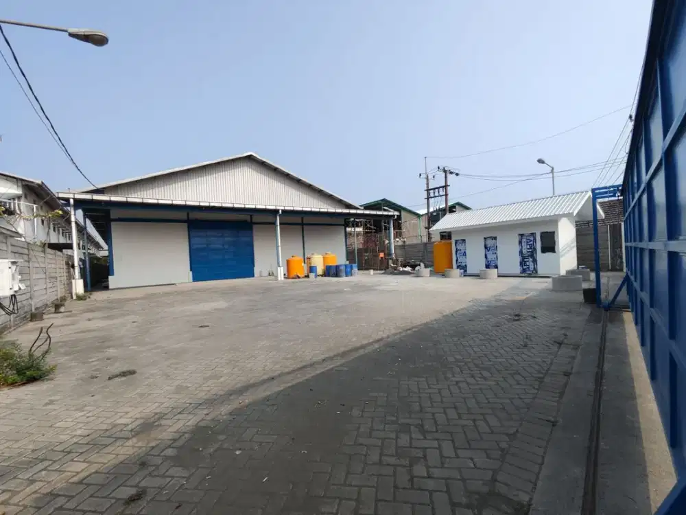 DISEWAKAN GUDANG MENGANTI Area Kepatihan industri II, Bagus terawat & Siap digunakan Menganti, Kabupaten Gresik, Jawa Timur