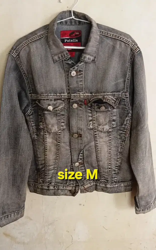 JUAL BU JAKET LEVIS BOMBER DLL