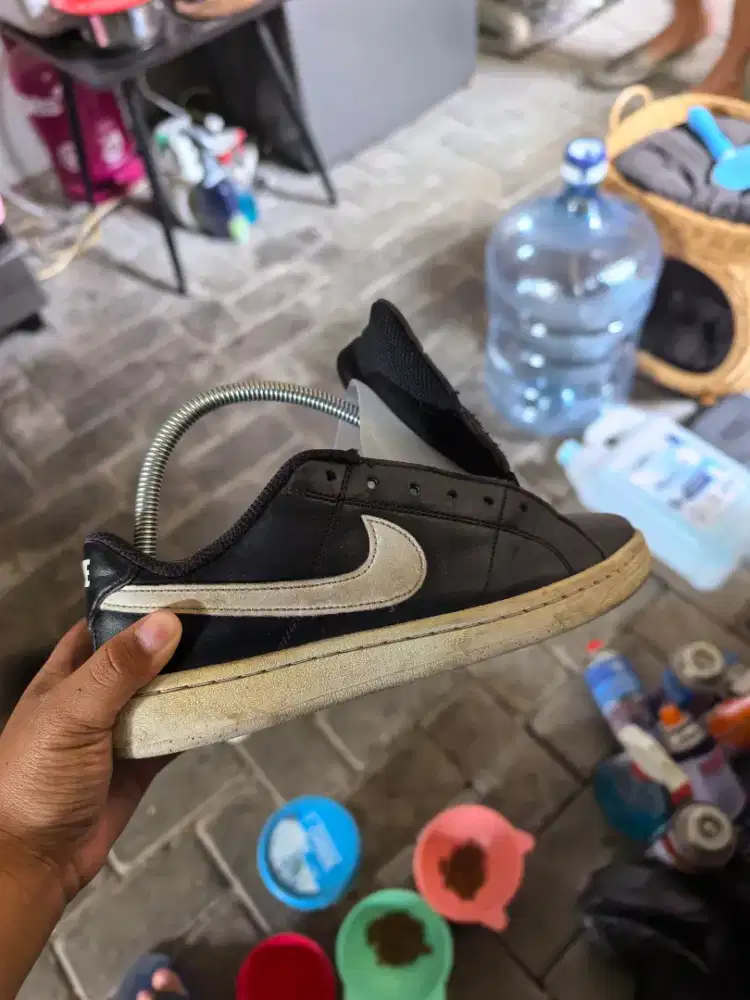Nike royal Court