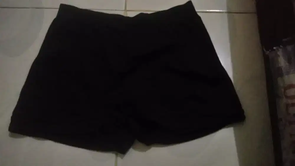 Celana dalam hitam