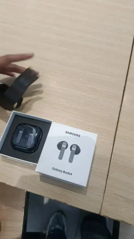 Samsung Buds4 baru yang minat bisa japri