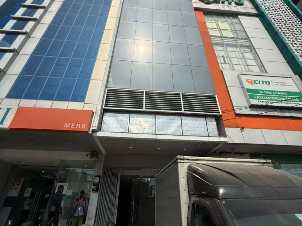 Disewakan Ruko Raya MERR Ex Bank Lokasi Sangat Strategis