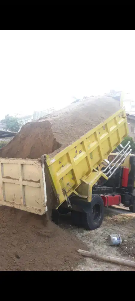 Pasir bangunan isi 7,5 kubik full padat