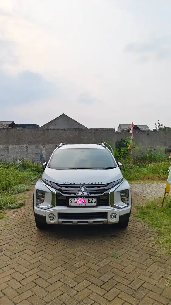 Mitsubishi Xpander Cross 1.5 AT 202
