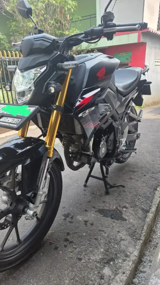 For Sale Honda CB 150R Tahun 2023 Kondisi Josss Jisss TKP Depok !!!