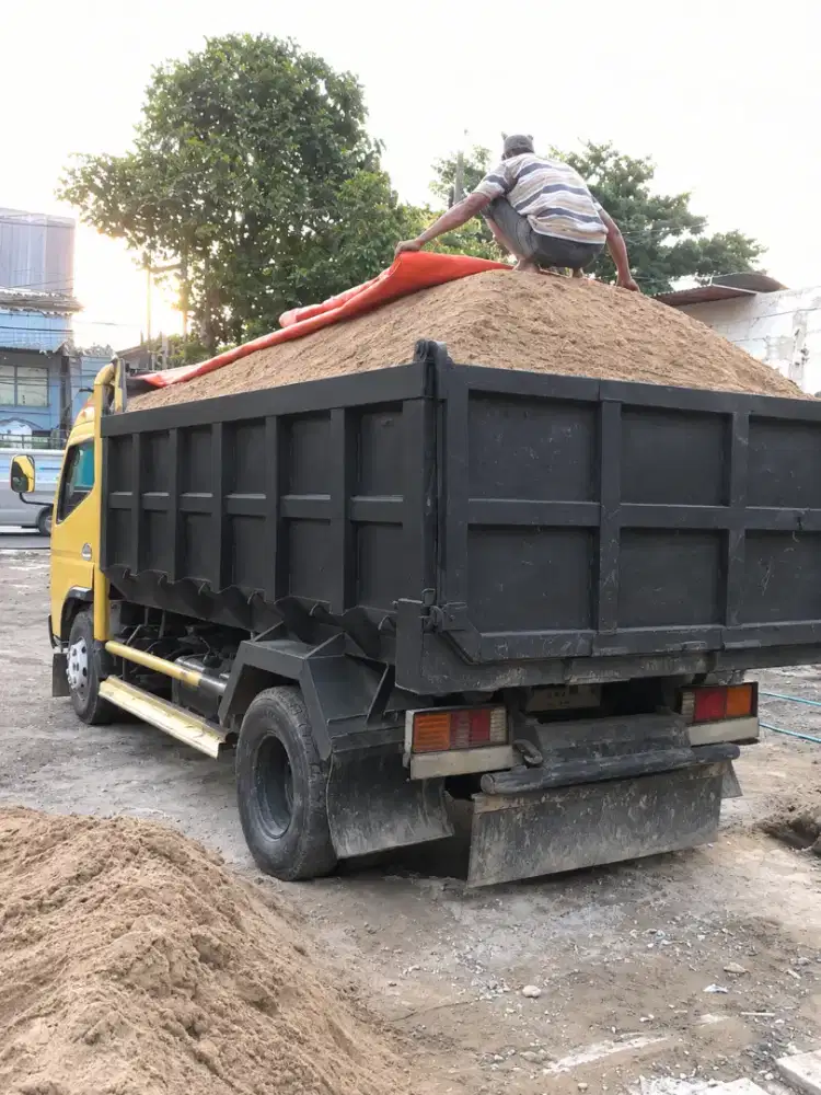 Pasir bangunan isi 7,5 kubik full padat