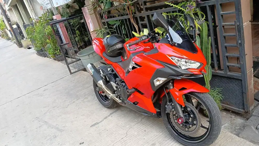 Ninja 250 FI 2021 LOW KM