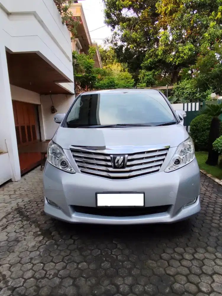 Toyota Alphard 2.4 AT 2009