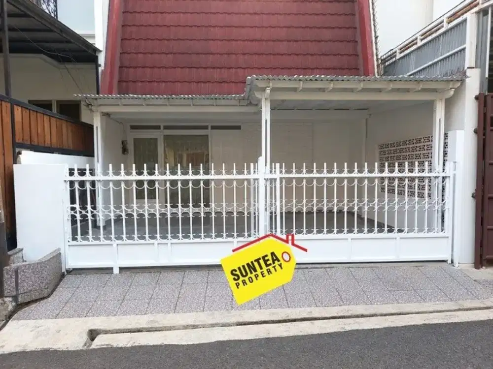 Dijual Rumah Minimalis Nyaman LB 180 m2 Lokasi Favorit Pondok Indah Jakarta Selatan Siap Huni