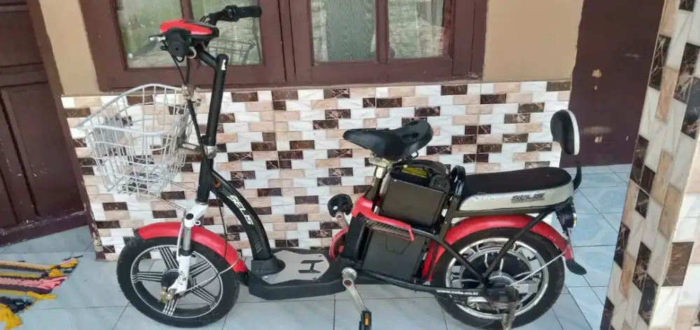 Sepeda listrik Selis