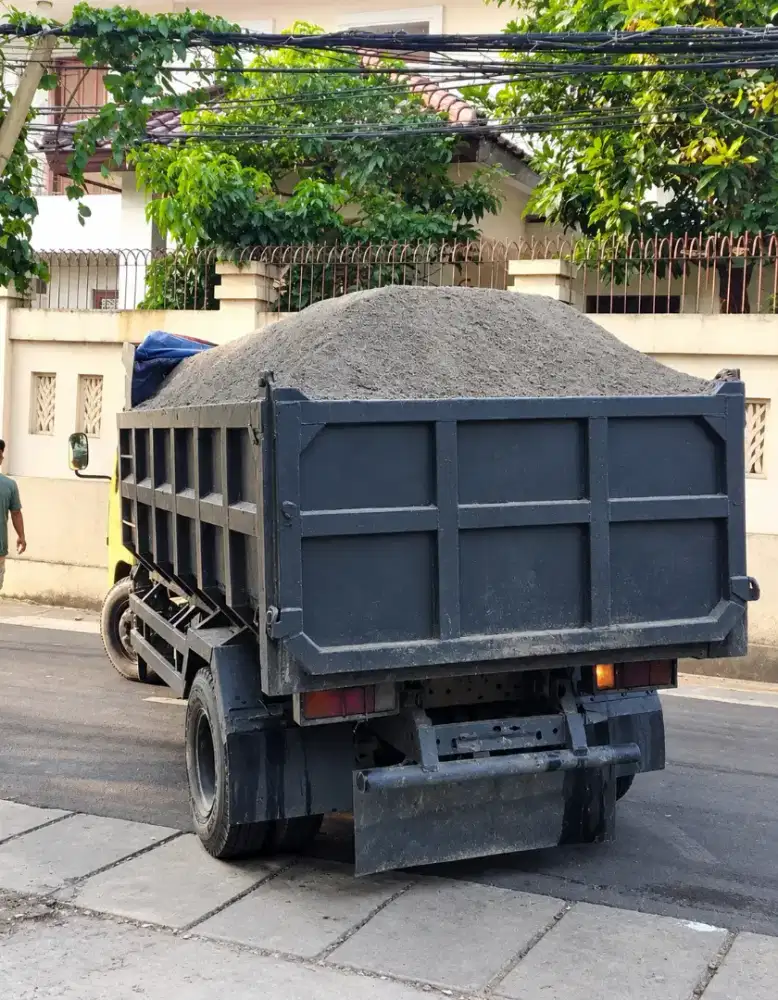 Pasir bangunan isi 7,5 kubik full padat