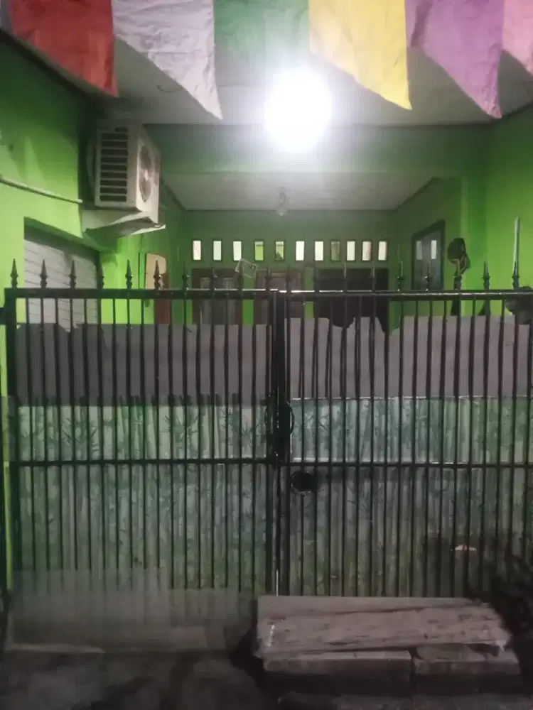 Di jual rumah jalan Lematang VI no 383